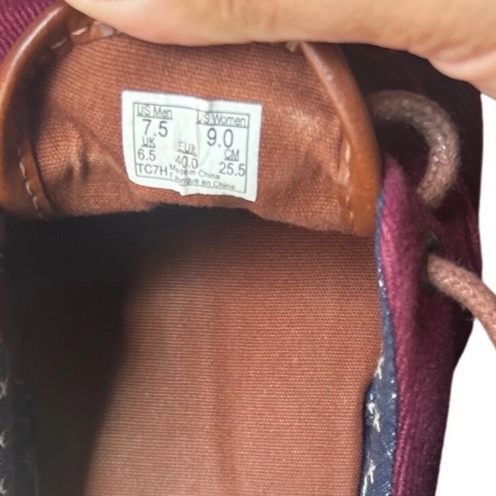 Vans Era Burgundy Canvas Low Top Lace‎ Up Sneakers DO NOT BUY